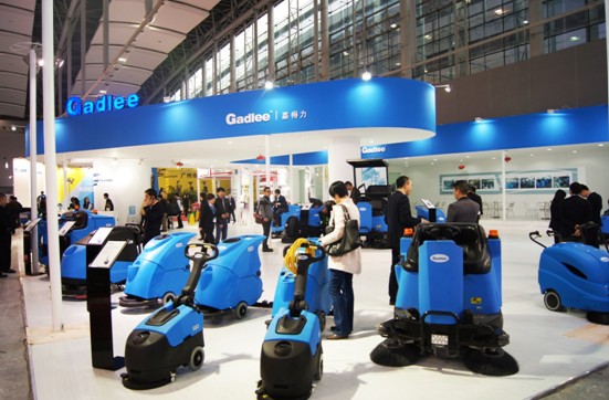 Full range of scrubber dryers